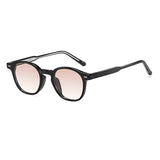 Óculos Ipanema Polarizado – Lateral, Armação Preta com Lentes Rosé Degradê