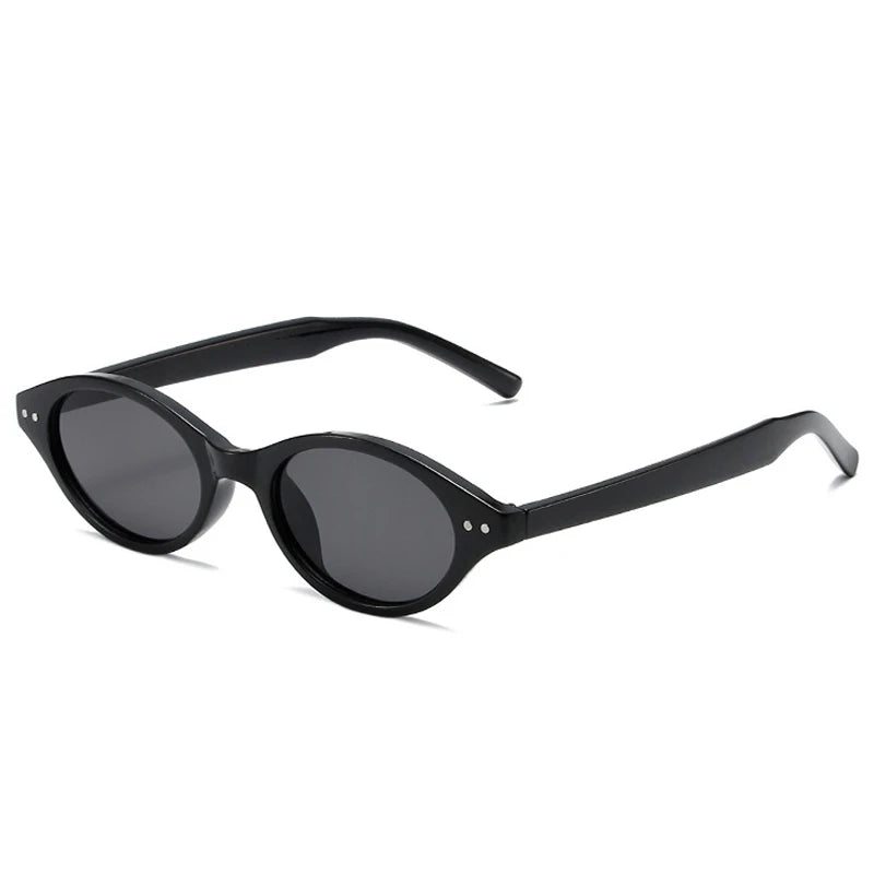 Óculos Jari – lateral, armação preta com lentes cinzas