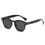 Óculos Riviera UV400 Preto com Lentes Cinzas Visto de Lado